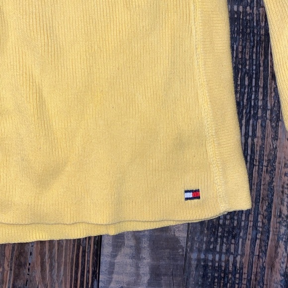 Vintage Tommy Hilfiger Knit Sweater size XL - Picture 2 of 5